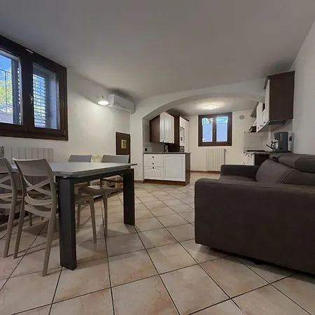 Domus Adele Porto Frailis * Àrbatax